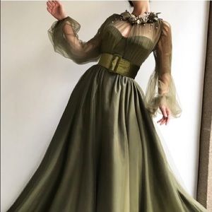 Meet your Posher, Ev